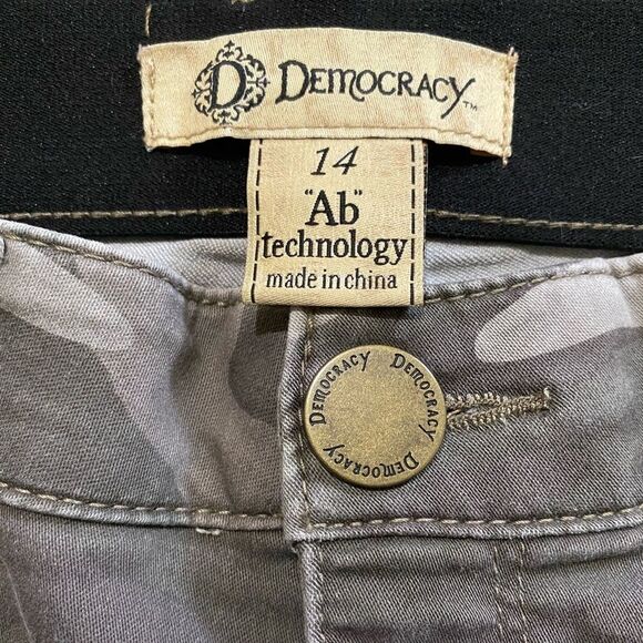 Democracy Women’s Ab Technology Camouflage Ankle Jeans SZ 14 Gorpcore Casual - Picture 10 of 10